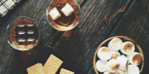 Flavored bourbon with ice, marshmallows, and graham crackers.