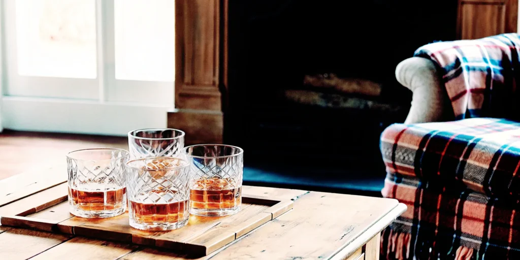 Four glasses of smooth whiskey with no bite, ideal for beginners.