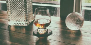 How to serve whiskey neat in a glass for the best flavor.